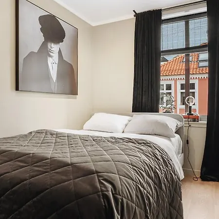 Modern & Chic Luxurious Details * Bergen