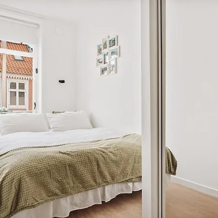 Modern & Chic Luxurious Details * Bergen